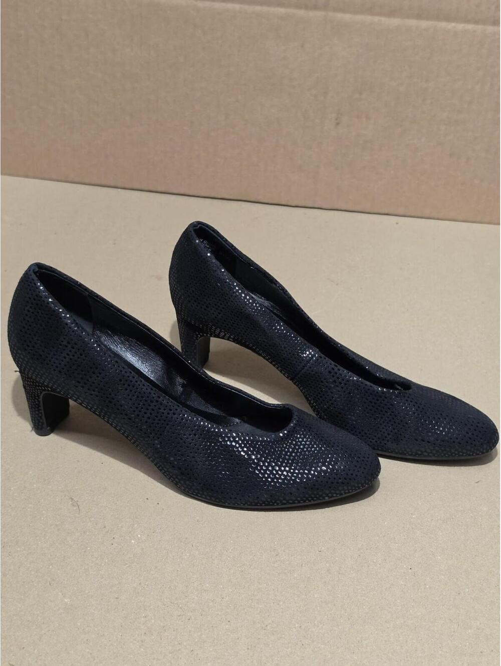 Vaneli Black Leather Heels Women Size 6.5M Pointed Toe Mid Heel Pumps